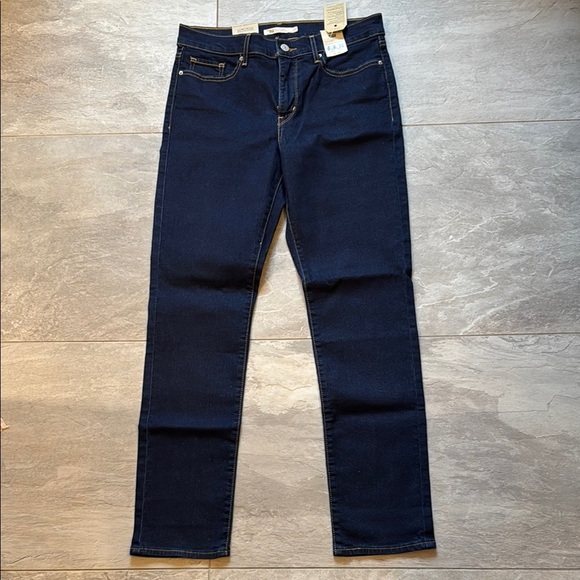 NWT Levi’s 311 Shaping Slim Blue Jeans - Picture 2 of 4